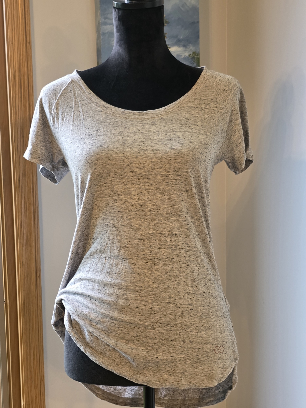 This is a gray speckled Calia by Carrie Underwood In Women's Size Medium